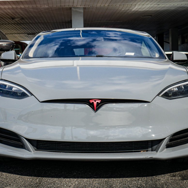 Tesla verkaufen gegen Barzahlung