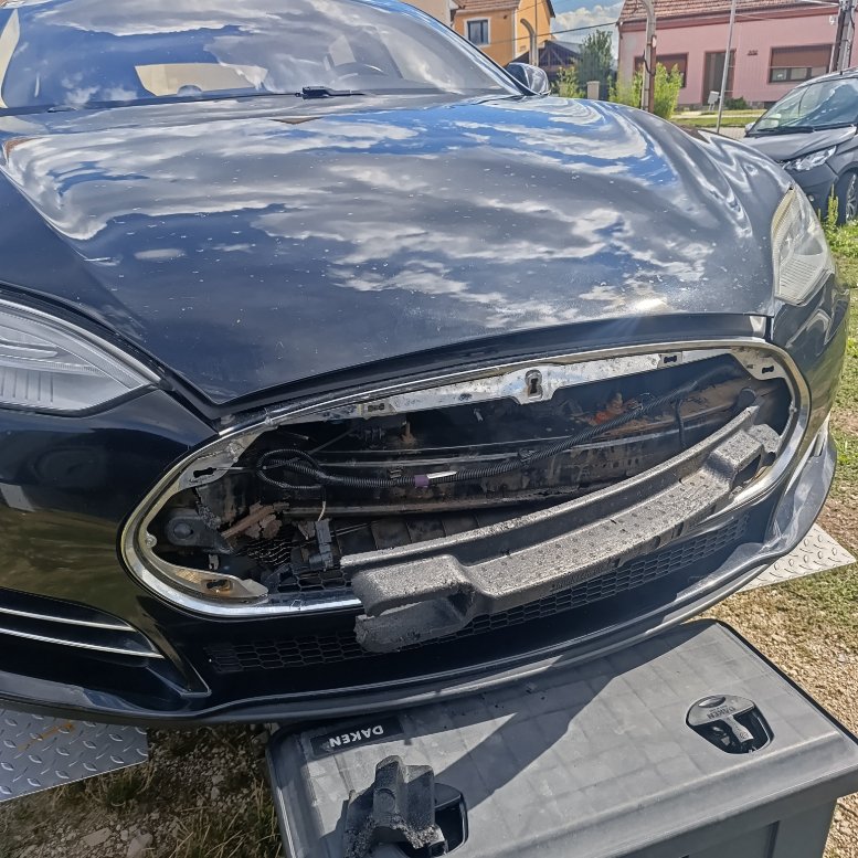 Unfall Tesla verkaufen